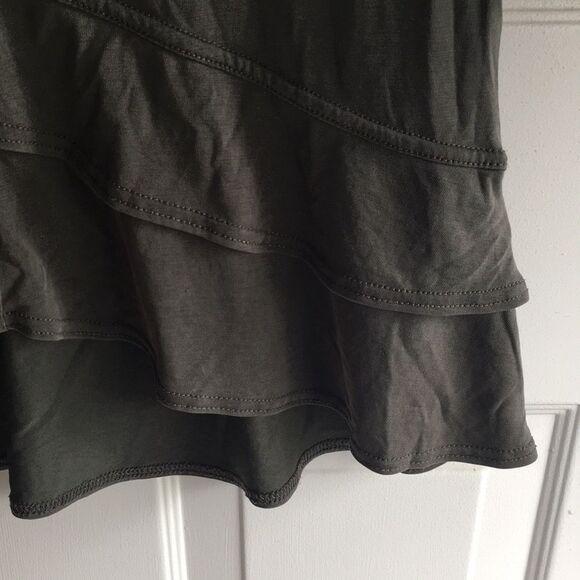 GreenTea ruffle tee size small - Picture 5 of 7